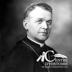 Mgr Arthur Douville