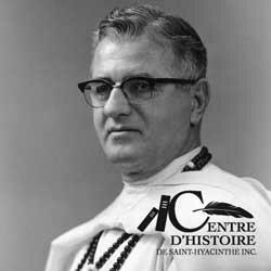 père Gérard Perreault